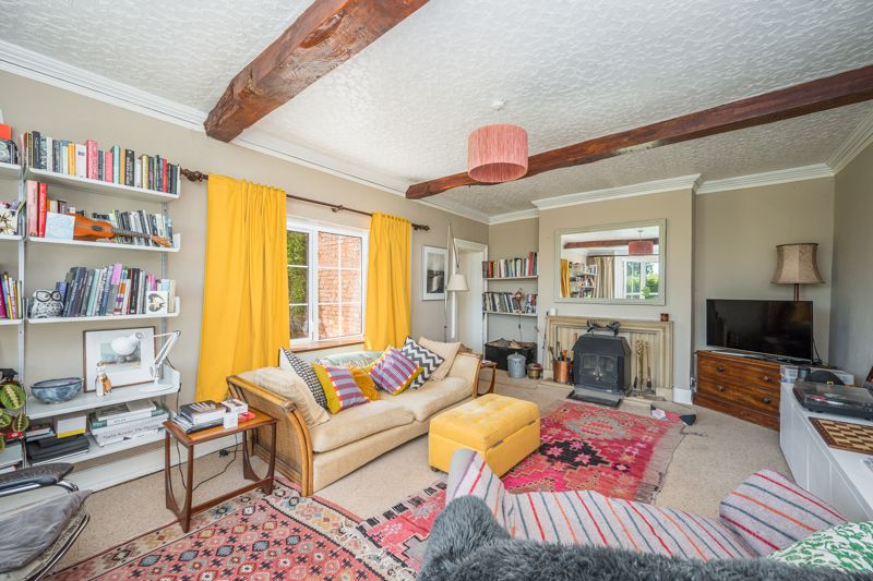 Sitting Room- click for photo gallery